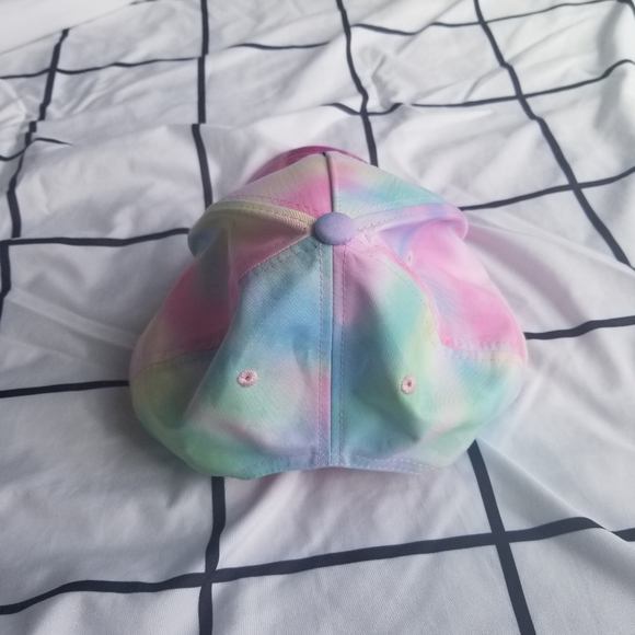 *NWOT!* Beachy Seashell Mermaid Hat 🧜‍♀️🐚 - Picture 4 of 8